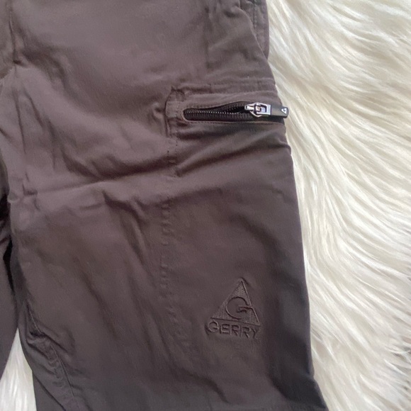 *sold* Men’s Gerry Cargo Shorts - Picture 2 of 5